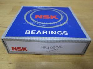 HR30208J NSK Taper Roller Bearing Cone & Cup Set 40x80x19.75mm