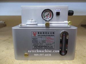 TK-1203S-C2V2 Tswu Kwan Lubrication Pump Pressure 5Kg AC220