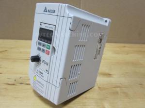 VFD007M23A Delta Inverter AC Variable Frequency Drive VFD-M 1HP 3PH 230V